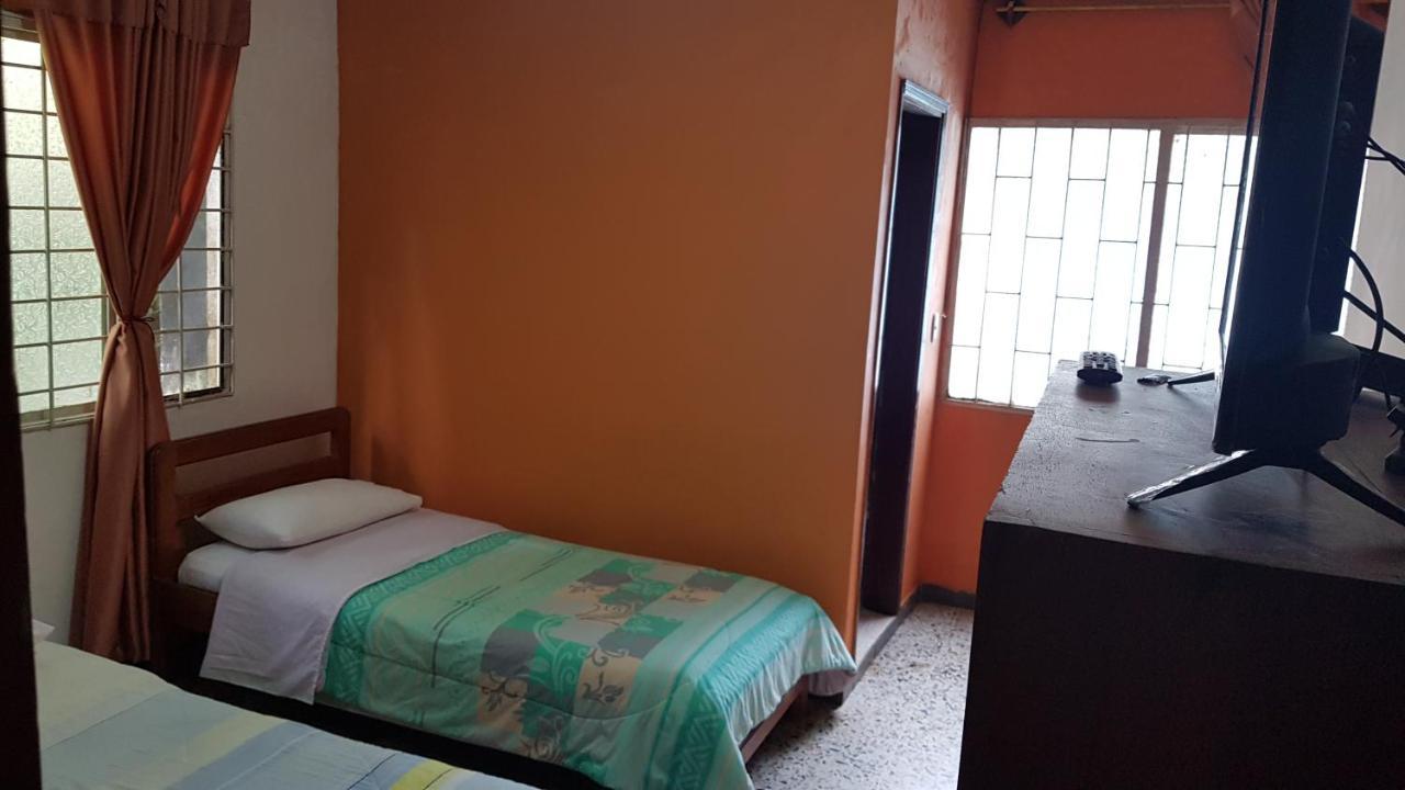 Balneario Chorillano Hotel Вилавиченцио Екстериор снимка